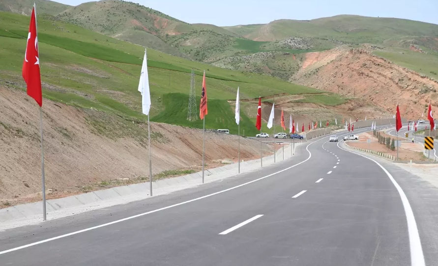Siirt-Kurtalan Road and Airport Connection Road