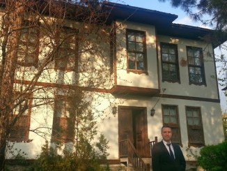RayHaber'in Sahibi Levent Özen KBÜ’de Raylı Sistemler Paneline Katıldı - RayHaber