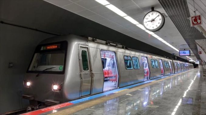 İBB'nin Gece Metrolarında Çift Bilet Tarifesine Tepki - RayHaber