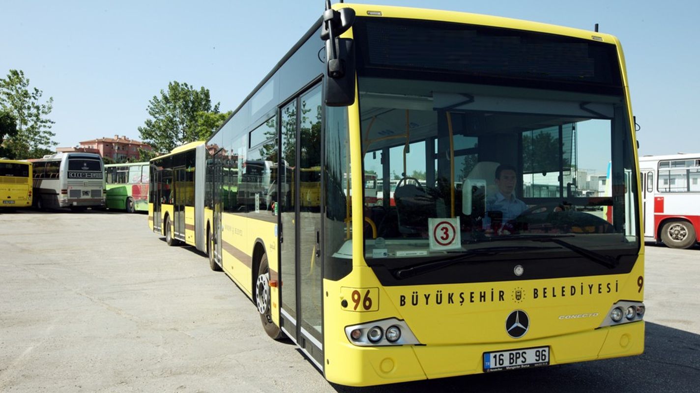 М автобус в час. Автобусы в Турции в Бурсе терминал. Бурса Турция фото автобусного вокзала.