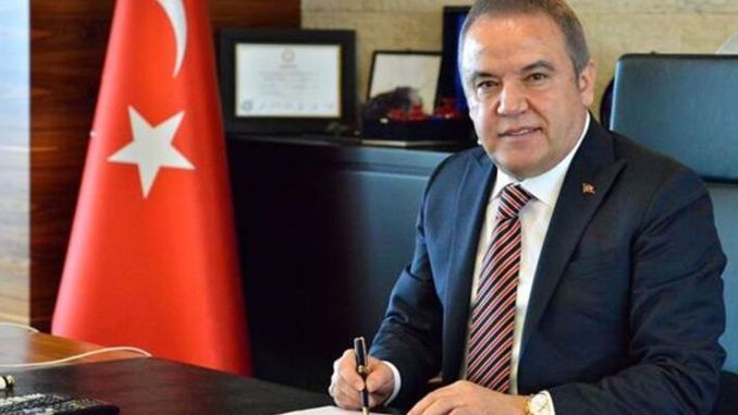 Muhittin Böcek Kimdir? - RayHaber