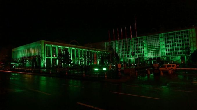 İBB ve 40 Mega Kentten İklim Krizi Uyarısı - RayHaber