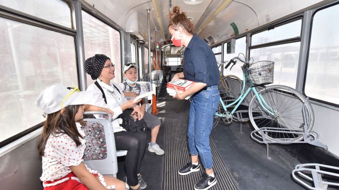 Konya'da Tramvaylarda Kitap Sürprizi - RayHaber