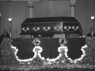 Tarihte Bugün : Atatürk'ün Naaşı Etnoğrafya Müzesi'ndeki Geçici İstirahatgâhına Getirildi - RayHaber