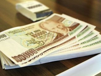 Tarihte Bugün : Türk Lirası'ndan (TL) 6 Sıfır Atıldı Yeni Türk Lirası (YTL) Tedavüle Girdi - RayHaber