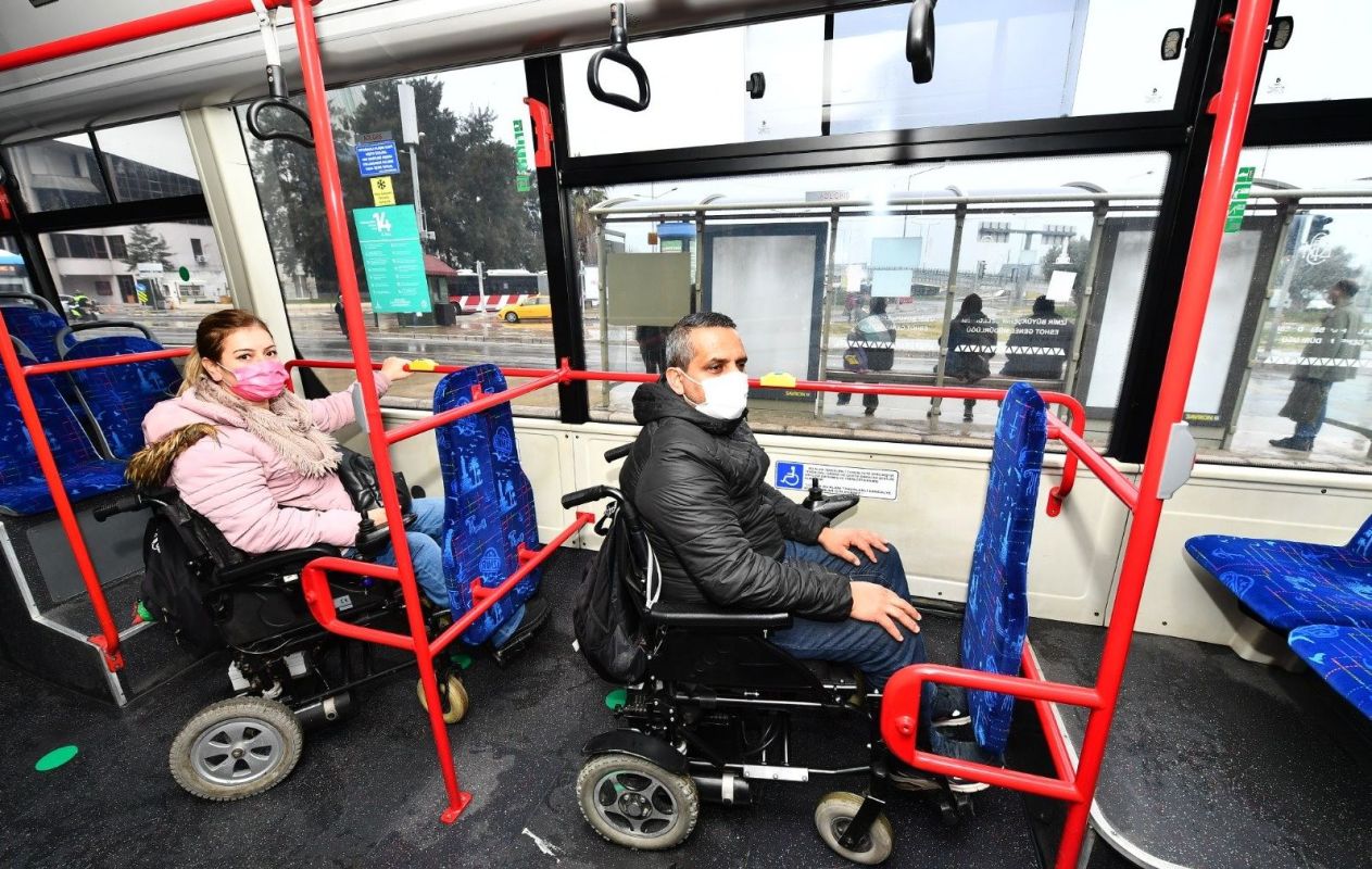 ESHOT Otobuslerine Tekerlekli Sandalye Ayari