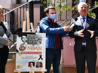 İzmir’de, Öldürülen Gazeteciler İçin Anma Töreni Düzenledi - RayHaber