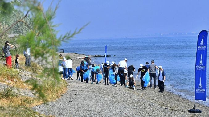 İzmir Büyükşehir Belediyesi Deniz Çöpleri İzleme Programı’na Dahil Oldu - RayHaber