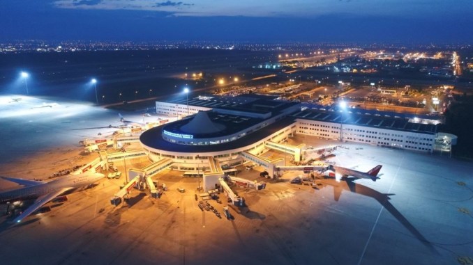 Antalya Havalimanı’nda 1034 Uçak İle Rekor Tazelendi - RayHaber