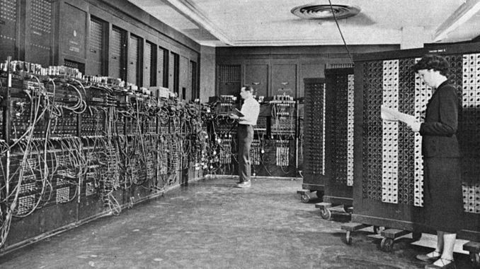 Tarihte Bugün: İlk Genel Amaçlı Elektronik Bilgisayar ENIAC Tanıtıldı - RayHaber