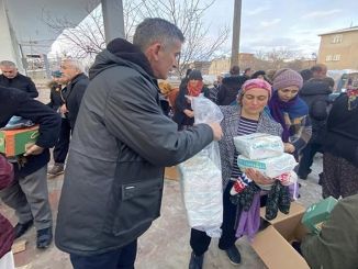 İYİ Parti Sakarya Heyeti, Deprem Bölgesinde - RayHaber