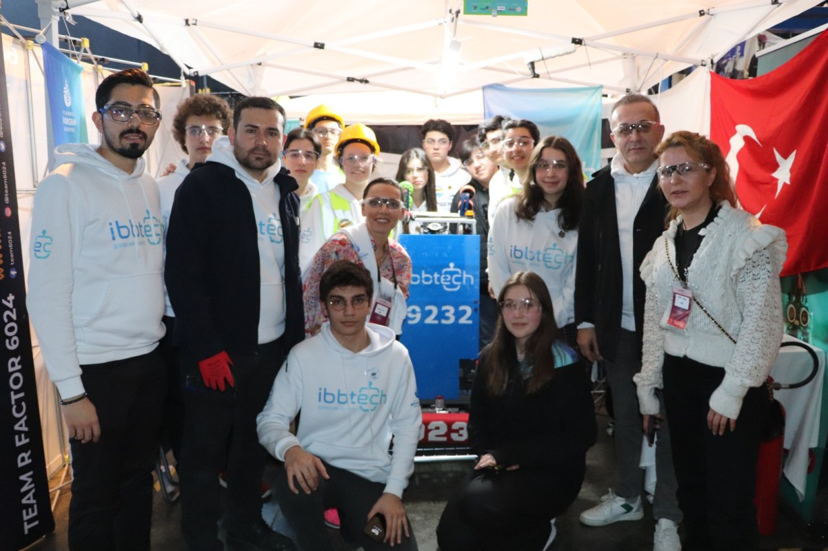 IBBTech Takimi Katildigi Ilk Yarismada Yaptiklari Robotla Basariya Ulasti IBBTech Takimi Katildigi Ilk Yarismada Yaptiklari Robotla Basariya Ulasti