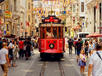 Taksim’den Kadıköy’e Nasıl Gidilir – Marmaray, Metro, Otobüs - RayHaber