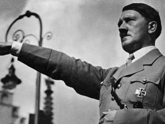 Tarihte Bugün: Adolf Hitler, Cumhurbaşkanlığı Referandumu’nda Yüzde 89.9 ‘Evet’ Oyu Aldı - RayHaber