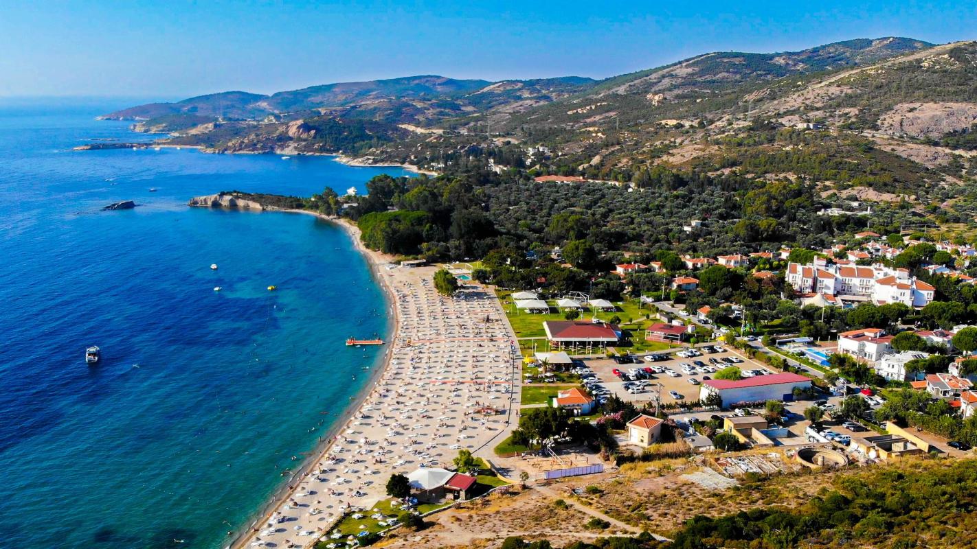 Hanedan Beach