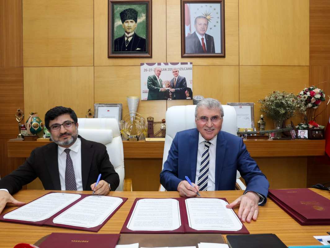 Sakarya Raylı Sistem Projesi İçin İmzalar Atıldı