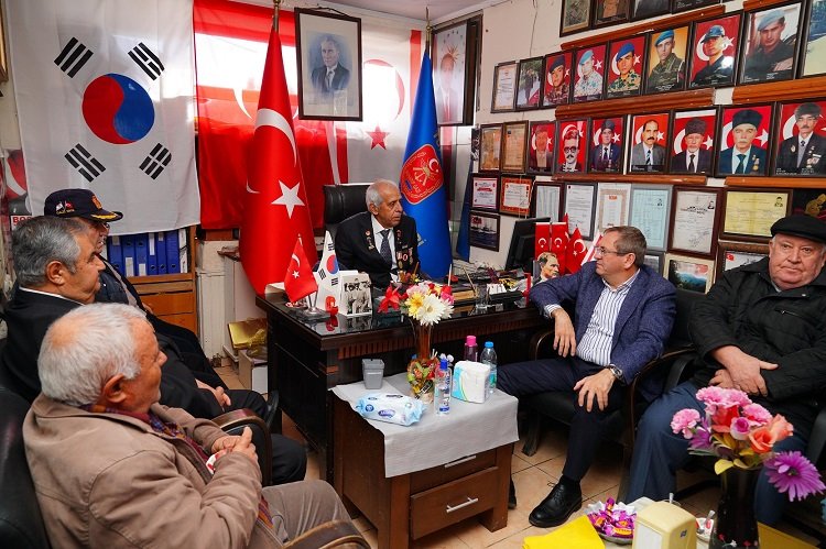 Ayvalık’ta Başkan Ergin Seçim Gezilerine Başladı - RayHaber