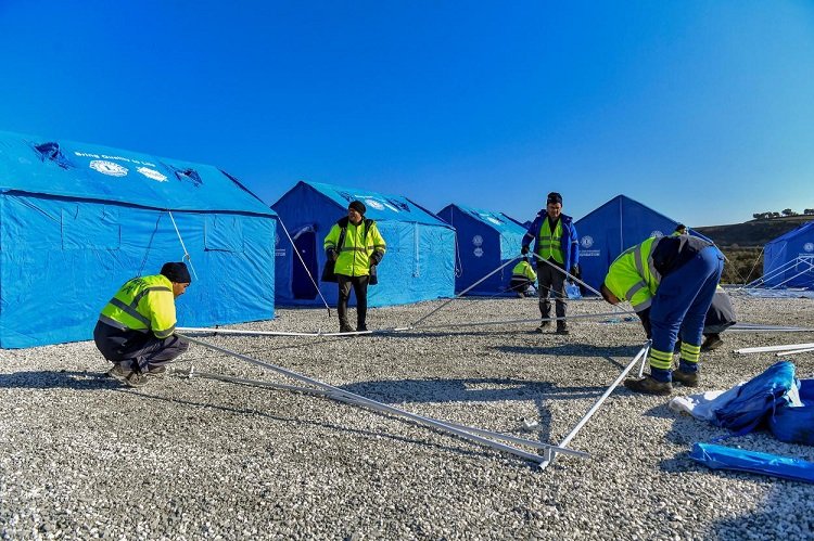 Mersin Büyükşehir Belediyesi'nden Depremzedelere Destek - RayHaber