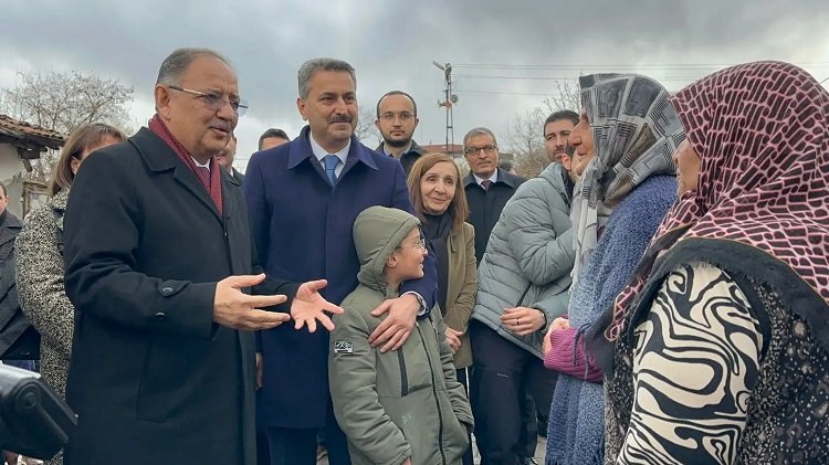 Bakan Özhaseki: "Tokat'ta 750 Konut Yıkılacak" - RayHaber