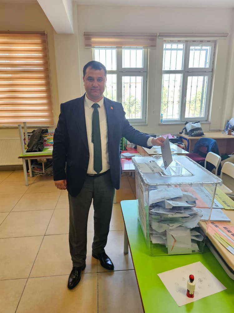 Edirne Keşan'da Başkan Adayları Oylarını Kullandı - RayHaber