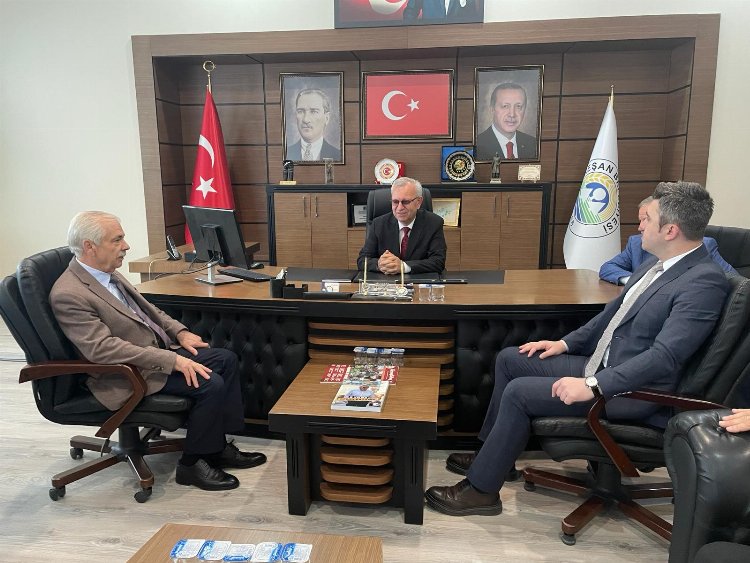 Mehmet Özcan’dan, Keşan Belediye Başkanı Mustafa Helvacıoğlu’na Ziyaret - RayHaber