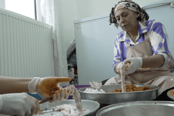 Hatice Akdulum'un Girişimci Ruhu Mumbar Dolmasını Markalaştırdı - RayHaber