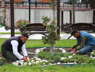 Keçiören’de Parklar Rengârenk - RayHaber