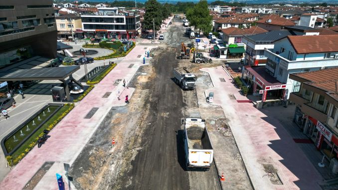 Serdivan Şehit Mehmet Karabaşoğlu Caddesi'nde Altyapı Yenilendi! - RayHaber