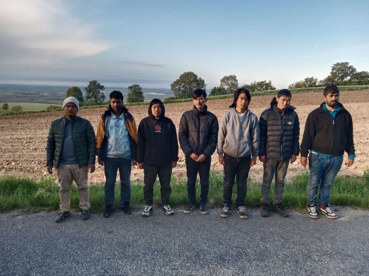 İki Operasyonda 19 Göçmen Yakalandı - RayHaber