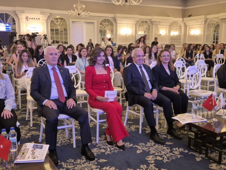 Bumkad 'Mühendislikle Güçlenen Dünya' Konferansı Düzenledi - RayHaber