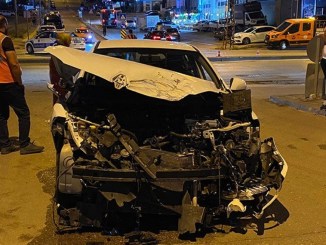 Etimesgut'ta Minibüs Devrildi: 4 Yaralı - RayHaber