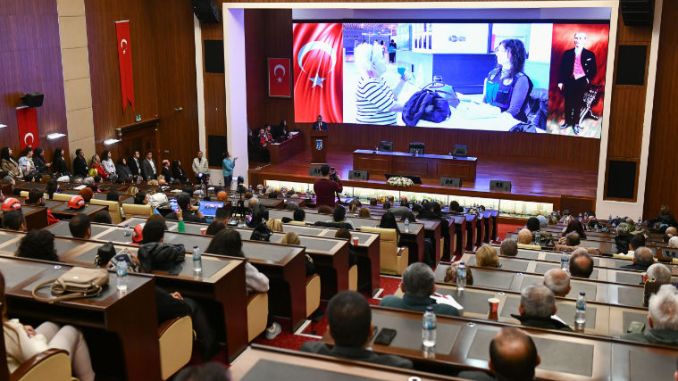 Ankara’da ’Güvenli İnternet Kullanımı’ Paneli Düzenledi - RayHaber