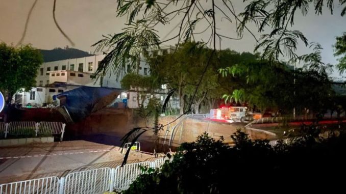 Çin'de Demiryolu İnşaatı Çöktü, 13 İşçi Kayıp - RayHaber