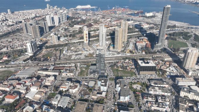 Alsancak’ın Ege Mahallesi’nde Yeni Altyapı Projesi Tanıtıldı - RayHaber
