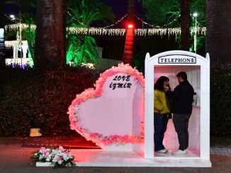 İzmir’de Sevgi Festivali Başladı! - RayHaber