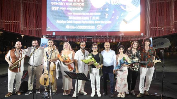 Antalya’da Müzik Şehrin Kalbinde - RayHaber