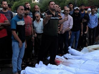 İsrailli Ödüllü Yazar, Gazze’deki Operasyonu Soykırım İlan Etti - RayHaber