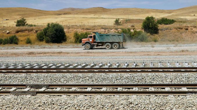 Reşt-Astara Demiryolu Anlaşması 1 Nisan'da - RayHaber