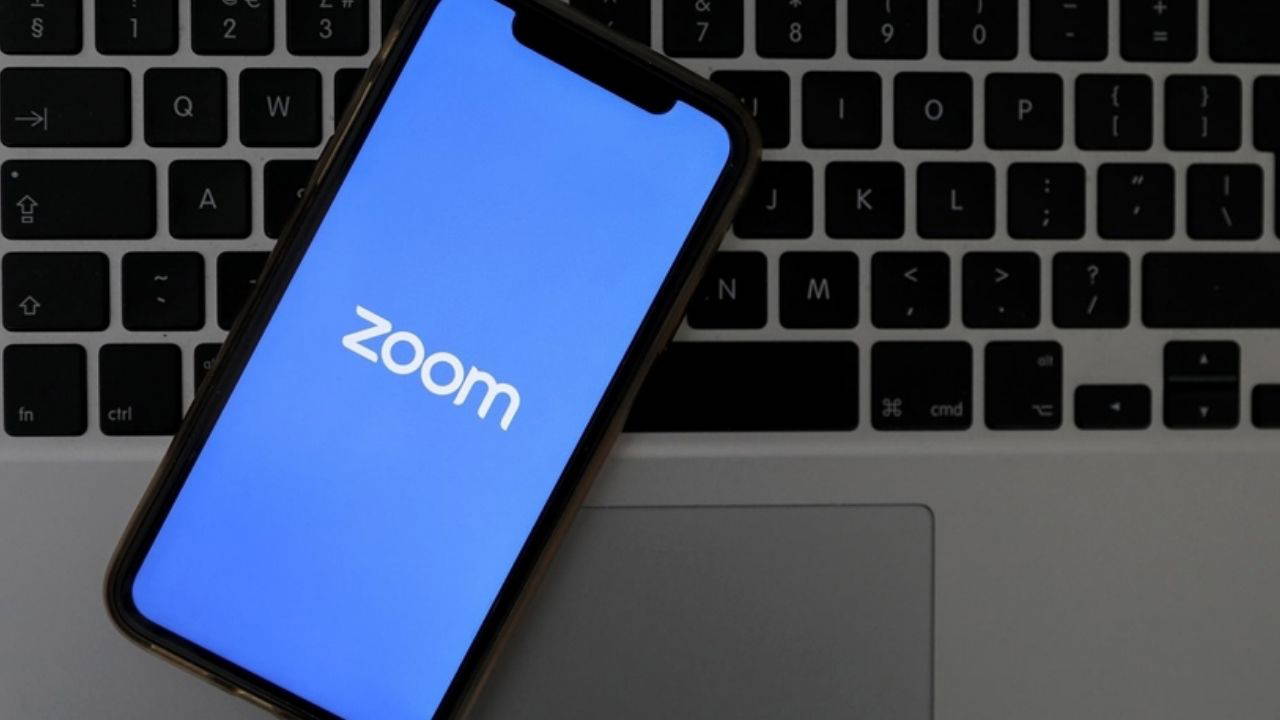 Fransa'da Zoom ve Teams Kullanımı Bırakılıyor - RayHaber