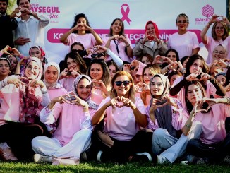 Bakırköy'de Yogalı Pembe Farkındalık - RayHaber