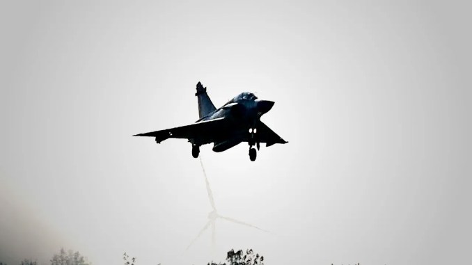 Fransa’da Mirage 2000D Savaş Uçağı Düştü: 1 Ölü - RayHaber